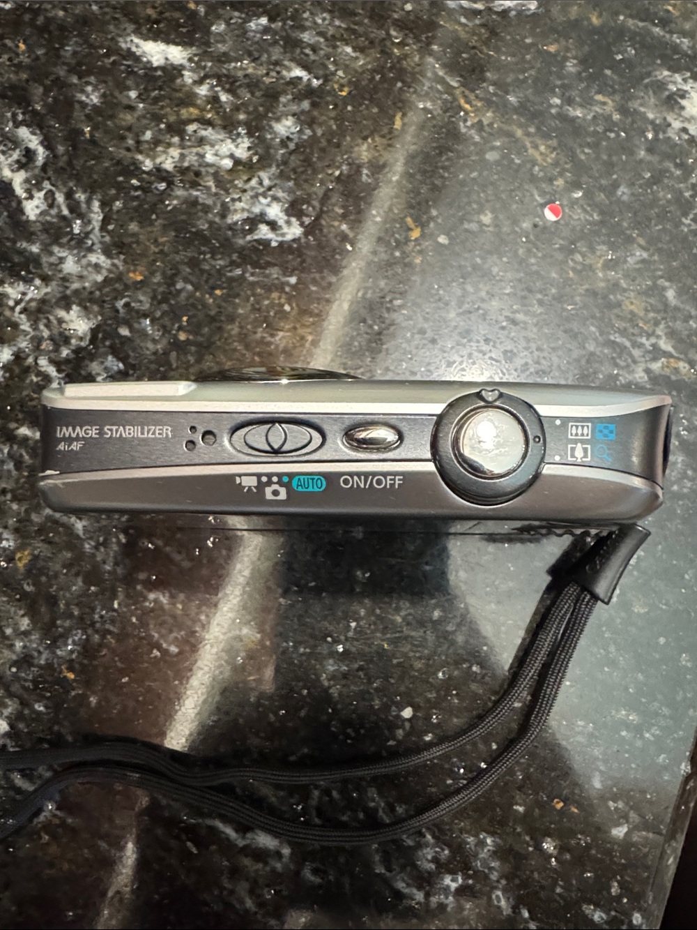 Canon PowerShot SD960 IS 12.1 MP Digital ELPH Camera Silver TESTED with Charger - Picture 11 of 15